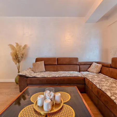 Magi Apartment *